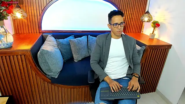 JacobDraven online show from November 8, 4:26 am