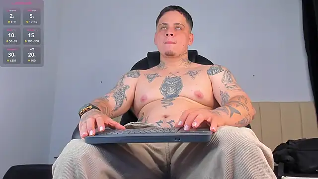 denis munera online show from December 14, 3:30 pm