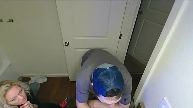 Matthew23Z online show from March 7, 2:42 am