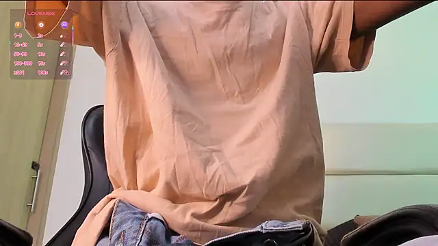 AllexJacob online show from December 21, 1:41 pm