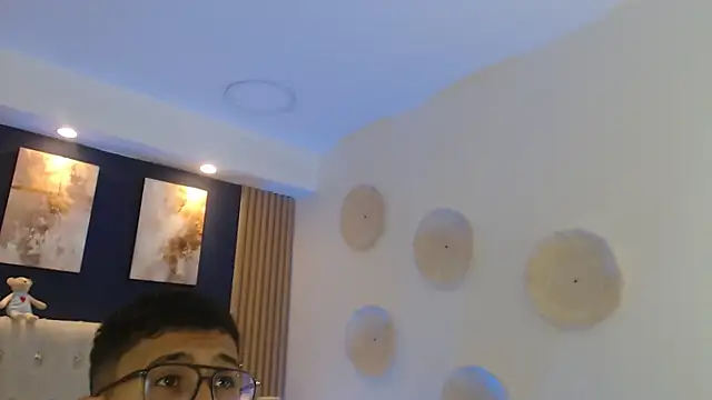 SalvadorFit online show from April 5, 8:49 pm