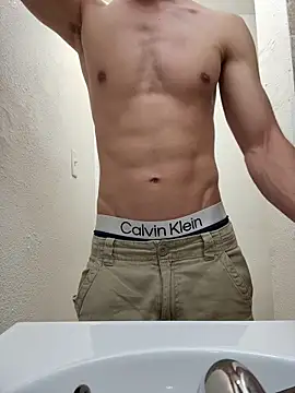 Snapshot of gymratforyouu chatting on September 20, 6:35 am gymratforyouu online show from September 20, 6:35 am