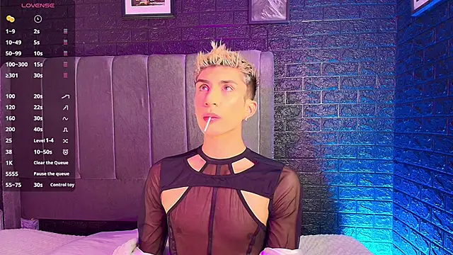 Erick Velveth online show from November 10, 6:29 am