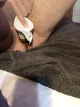 HotSuckingFuckers online show from November 3, 11:14 am