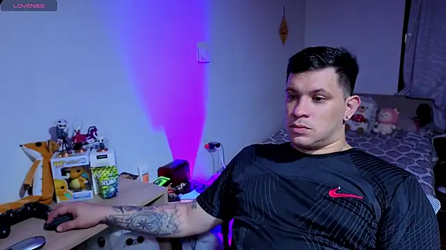 ryden 01 online show from October 7, 3:32 am