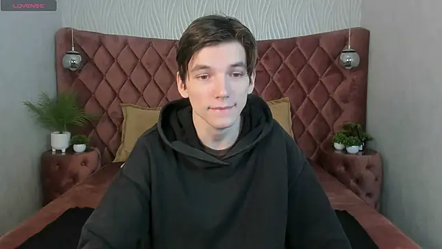 alfred joness online show from October 22, 6:50 am