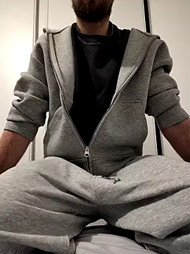 AD Vu online show from February 1, 4:27 pm