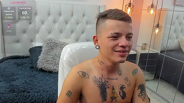 wildthor26 online show from February 5, 3:35 am