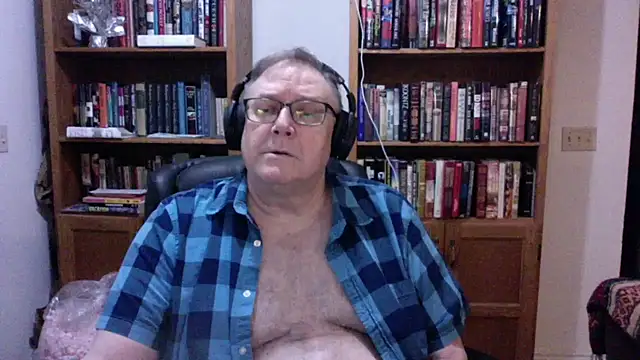 Vinyl22xh online show from July 8, 3:10 am