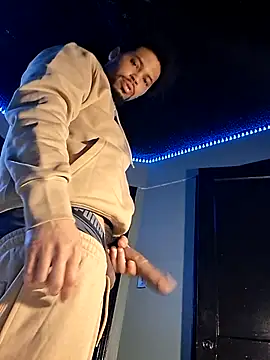 Painstickwes online show from March 8, 9:08 pm