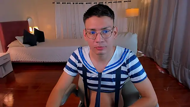 marcuswildx online show from October 18, 11:37 am