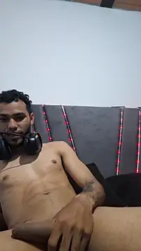 zkendell01 online show from March 18, 4:59 am