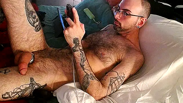 hungbot online show from December 14, 2:46 pm