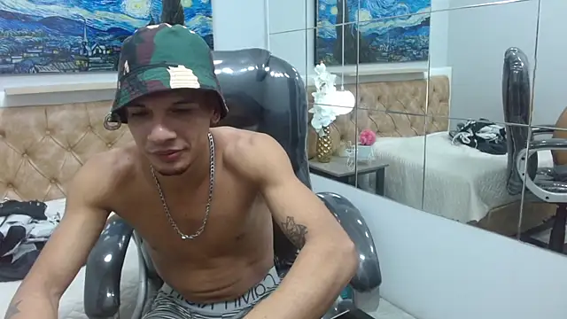 Snapshot of JackBanger_ chatting on October 13, 2:28 am JackBanger  online show from October 13, 2:28 am