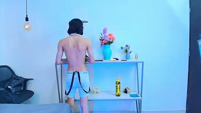 Lovers 21 online show from October 7, 4:49 am