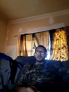 ThrowedWorldWide online show from November 17, 1:36 pm