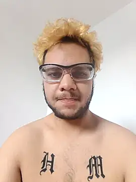 James55pp online show from November 1, 3:27 pm