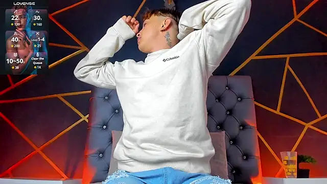 Lian Miller1  online show from January 13, 12:42 pm