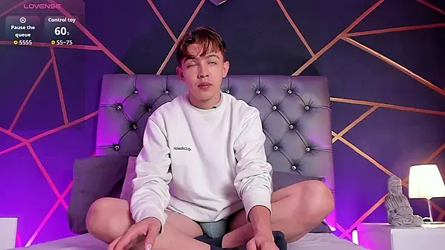 Lian Miller1  online show from March 27, 12:28 pm