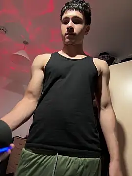 Snapshot of adgymwear1 chatting on October 3, 8:14 pm adgymwear1 online show from October 3, 8:14 pm