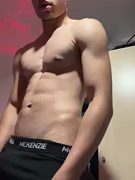 Snapshot of adgymwear1 chatting on October 4, 8:24 pm adgymwear1 online show from October 4, 8:24 pm