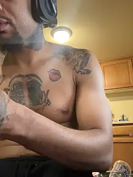 thefreakscomeoutatnight online show from March 7, 10:02 am