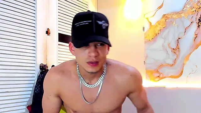 daniscot online show from November 6, 3:53 am