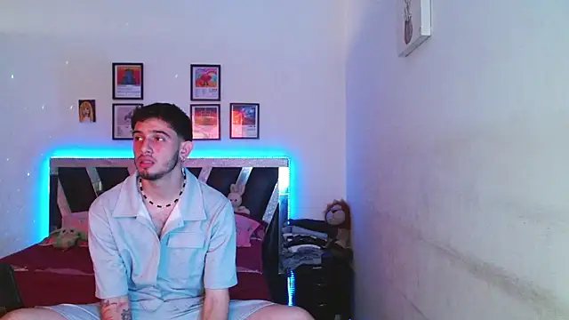 Sebasxxl12 online show from March 2, 7:54 pm