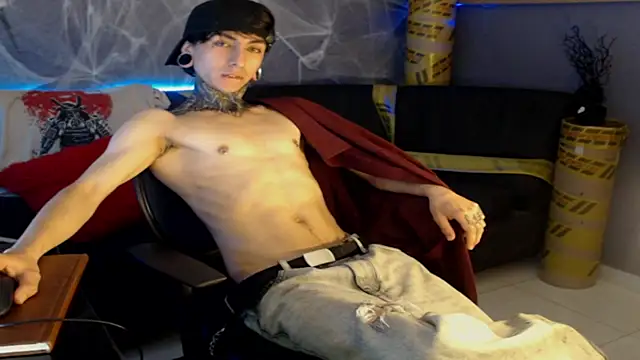 Snapshot of Kuregari_xs chatting on October 25, 5:20 am Kuregari xs online show from October 25, 5:20 am