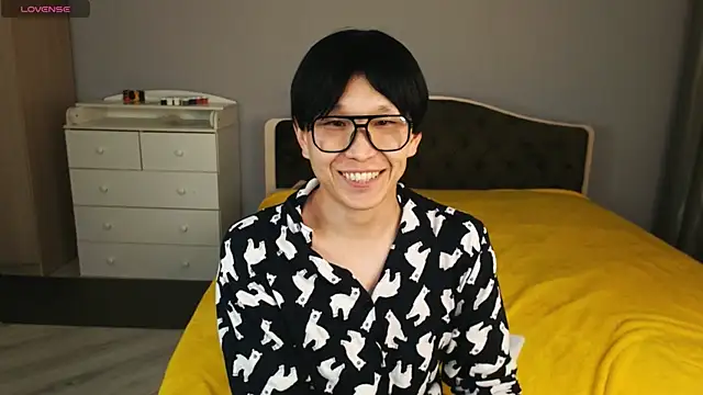 KaiChicken online show from May 15, 6:38 pm