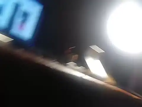 macKnd online show from October 18, 8:36 pm