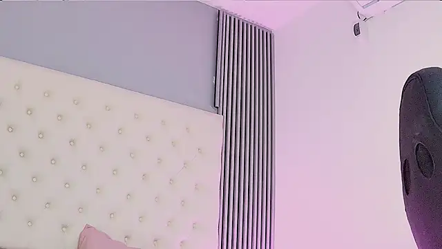 Snapshot of venedic_bull chatting on October 16, 8:50 pm venedic bull online show from October 16, 8:50 pm