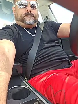 Roddog18 online show from June 23, 8:34 pm