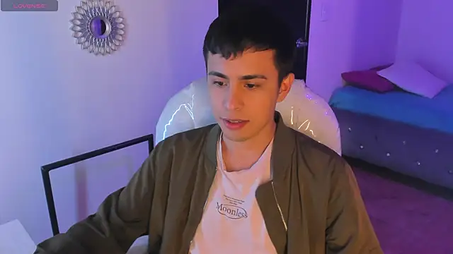 Nyko ds online show from December 4, 3:24 am