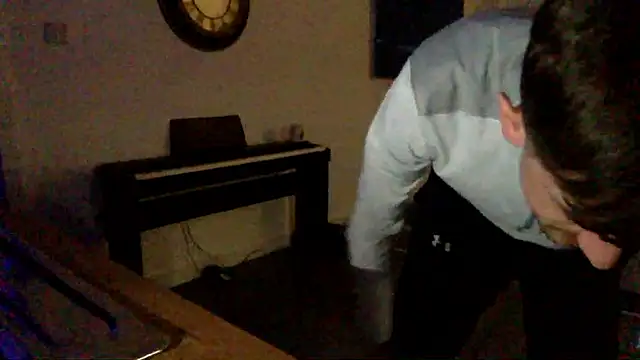 reecea011 online show from October 5, 7:18 pm