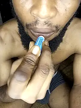 Snapshot of FreakyKaigrey chatting on October 28, 5:10 am FreakyKaigrey online show from October 28, 5:10 am