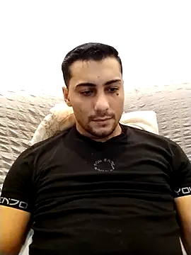 Snapshot of gooddboy01 chatting on October 24, 6:53 pm gooddboy01 online show from October 24, 6:53 pm