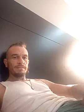 LetMeLiqU online show from October 7, 6:45 pm