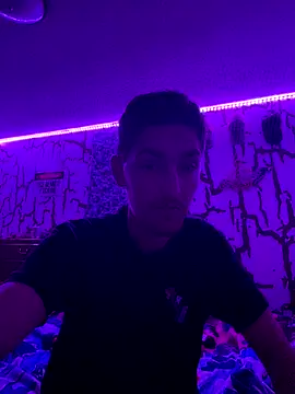 Snapshot of PTJ963 chatting on October 4, 6:18 am PTJ963 online show from October 4, 6:18 am