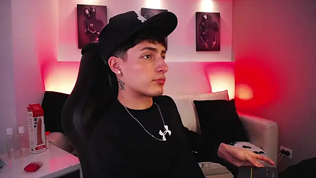 MateoMitchell online show from January 16, 4:48 am