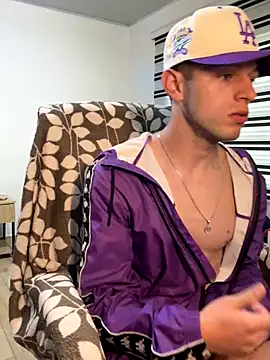 noah red online show from October 7, 2:21 pm