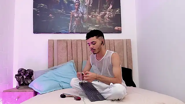 Timothe Evans online show from December 2, 3:53 am