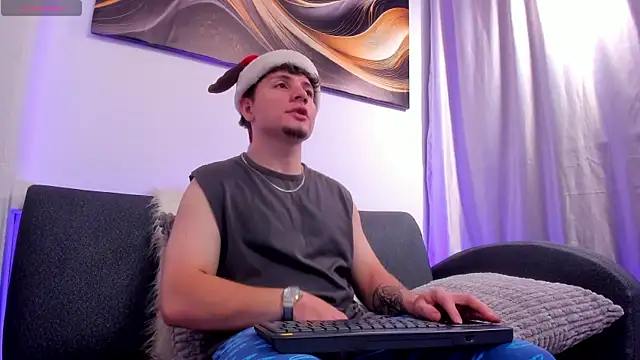 Leoo Miller online show from November 29, 4:58 am