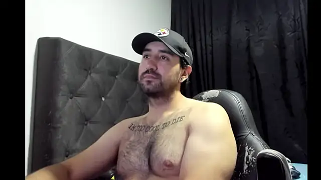 coolfriki online show from November 22, 11:37 pm