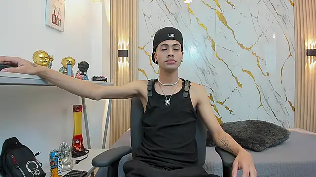 JacobBlackwell  online show from February 23, 7:48 pm