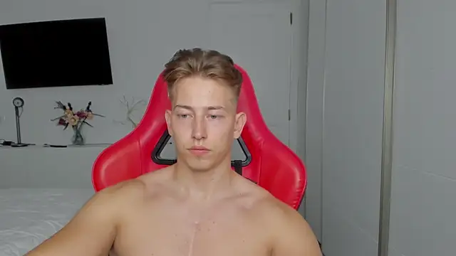 Snapshot of find0m_master chatting on October 7, 11:42 pm find0m master online show from October 7, 11:42 pm