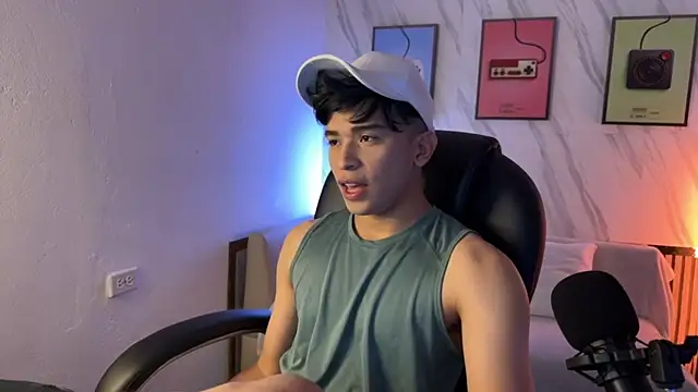 David Nova online show from December 17, 12:56 pm