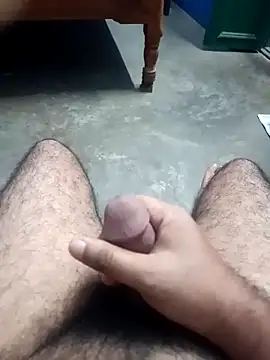 Snapshot of TrainedBend28 chatting on October 9, 5:40 pm TrainedBend28 online show from October 9, 5:40 pm