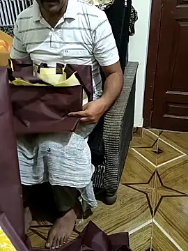 Snapshot of Yogesh_89 chatting on October 14, 2:02 pm Yogesh 89 online show from October 14, 2:02 pm