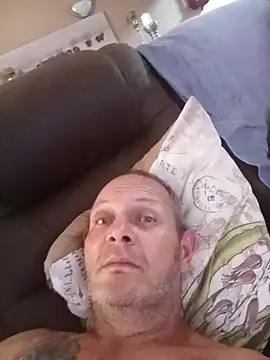 Snapshot of LyrateMarathon chatting on October 19, 11:35 am LyrateMarathon online show from October 19, 11:35 am